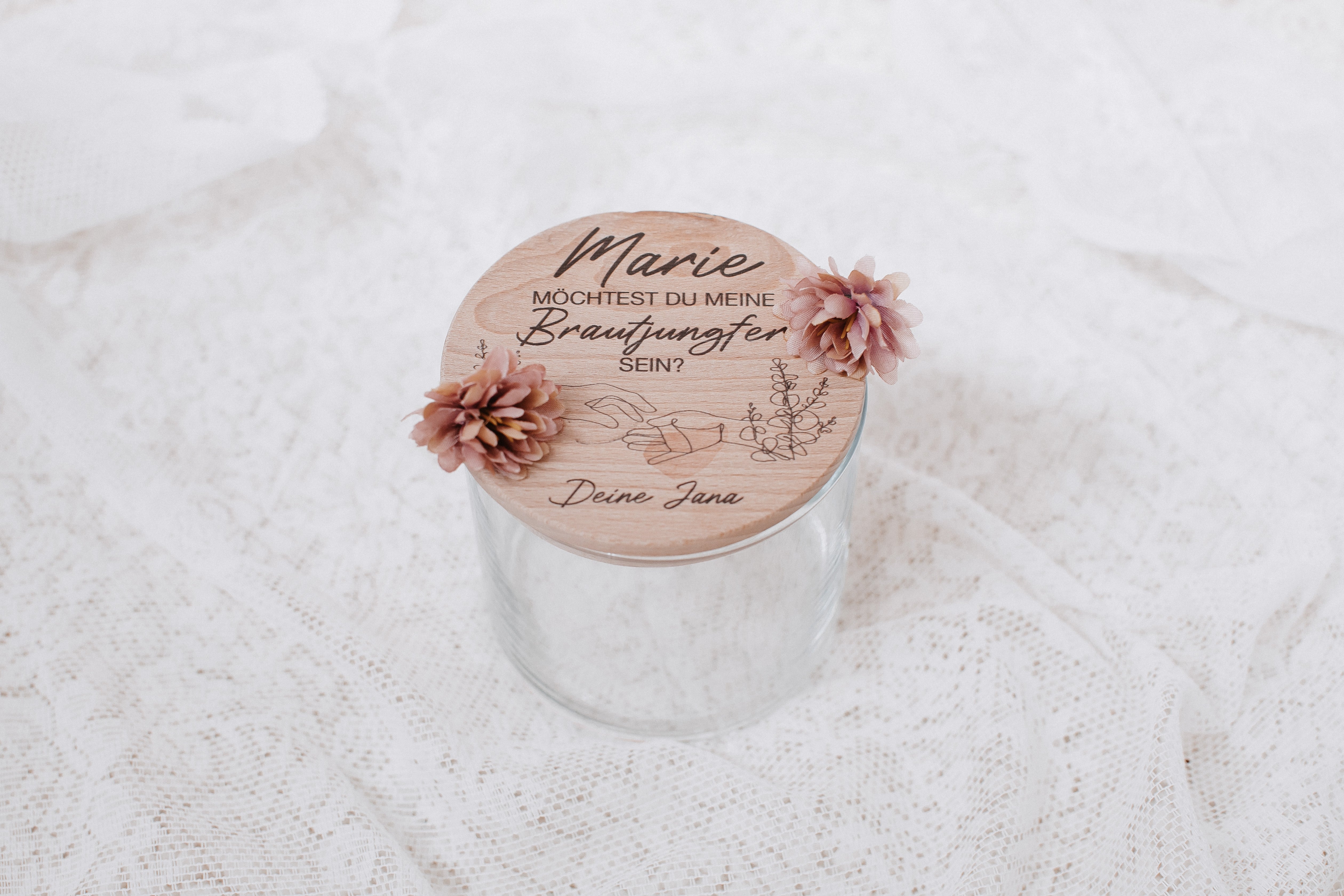 Vorratsglas mit Blumenmotiv – personalisiertes Geschenk für Trauzeugin