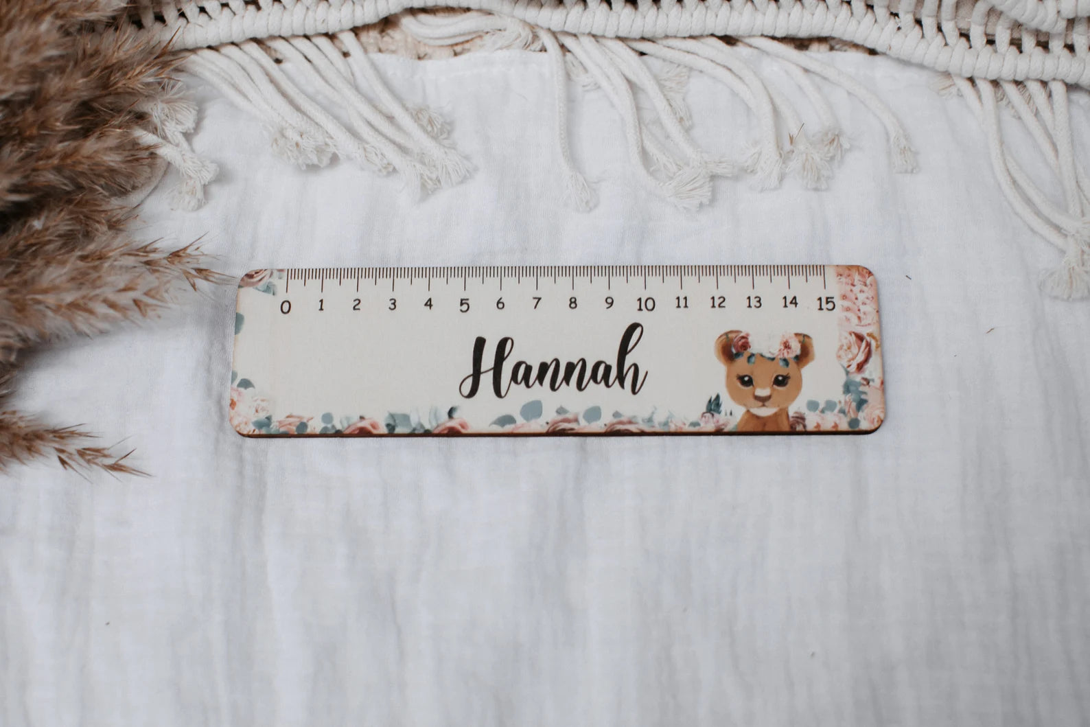 Lineal Löwenmädchen