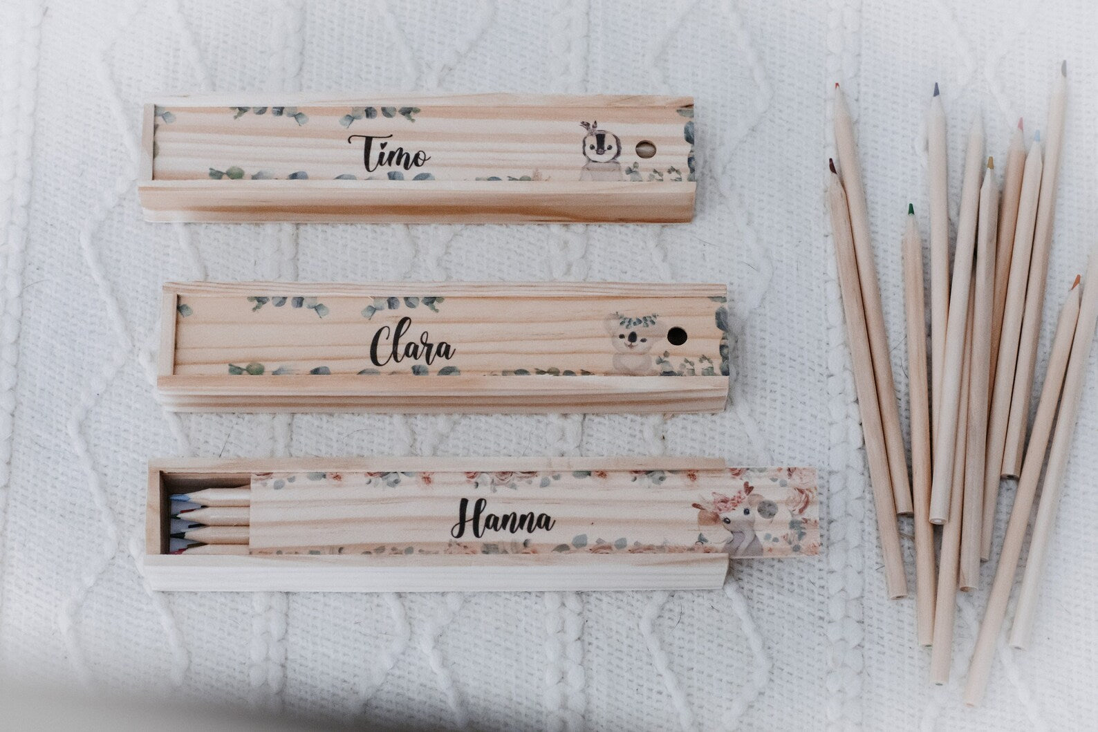 Stiftebox mit Buntstiften