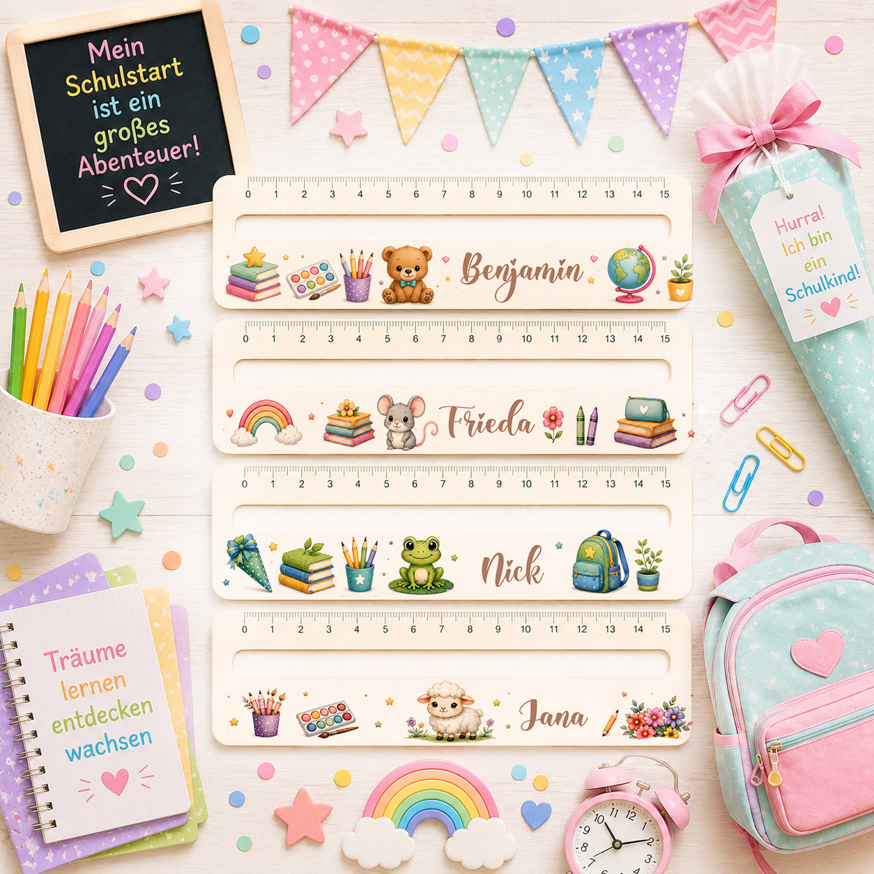 Personalisierte Lesehilfe aus Holz mit Wunschname und integriertem Lineal für Kinder mit Bär, Maus, Frosch und Schaf Motiv zur Einschulung