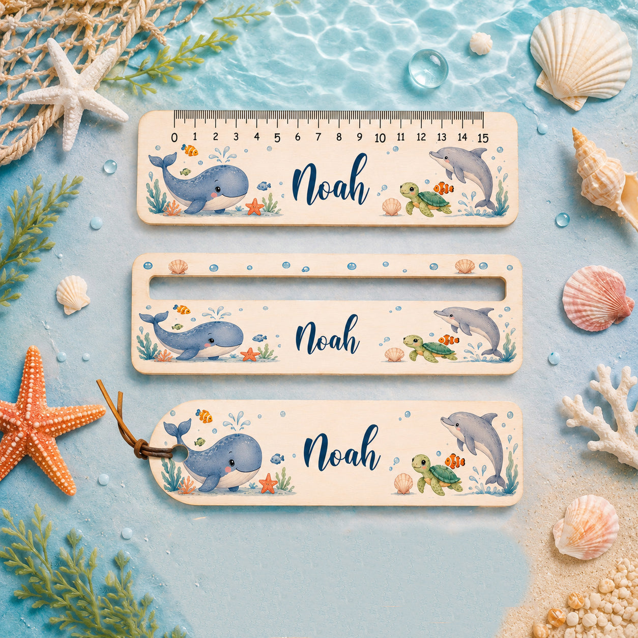 Personalisierte Lesehilfe aus Holz mit Wal, Delfin, Schildkröte und Wunschname. Holz-Lineal, Lesezeichen oder Set zur Einschulung für kleine Meerestiere-Fans