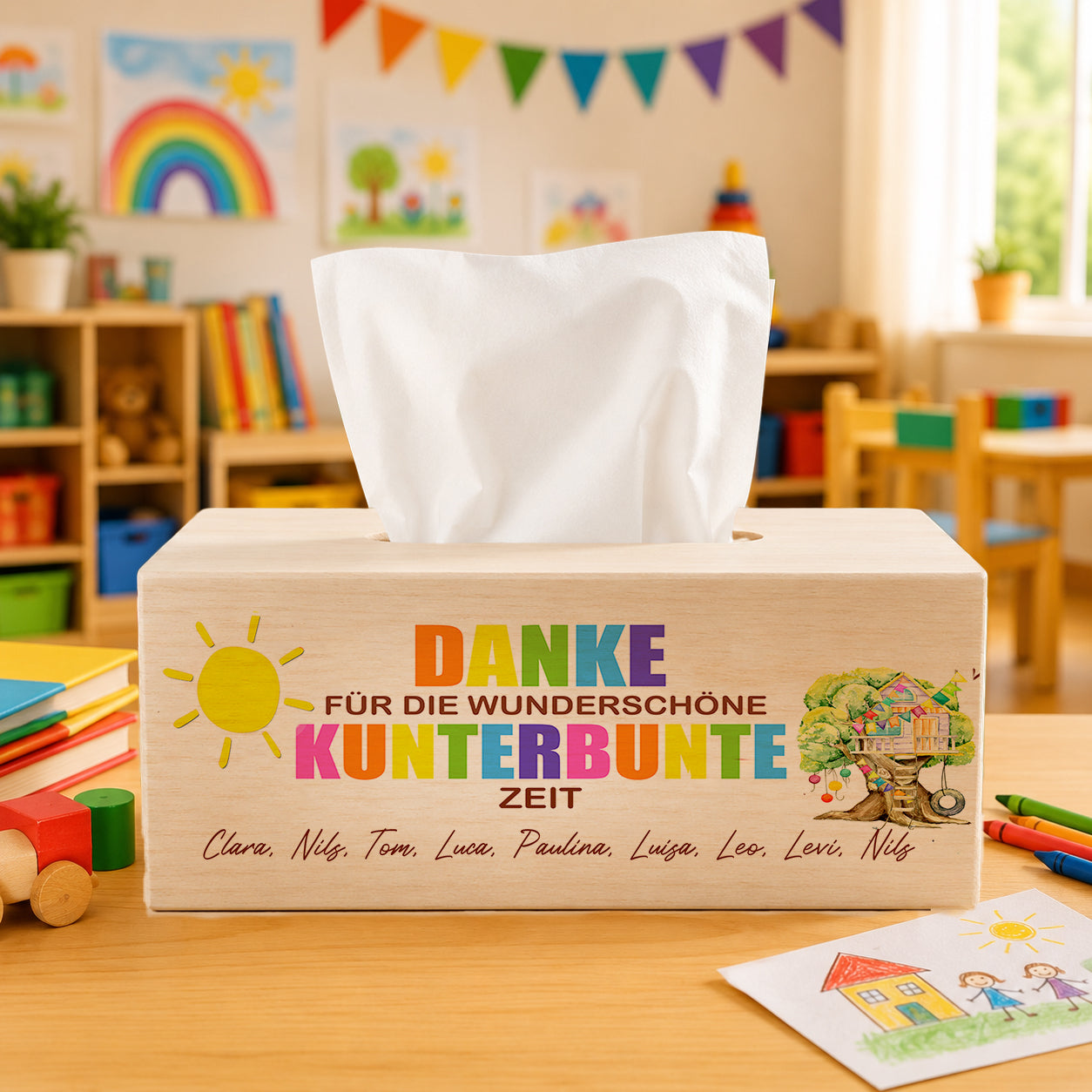 Personalisierte Taschentücherbox aus Holz als Kita Abschiedsgeschenk für Erzieherin mit buntem Design