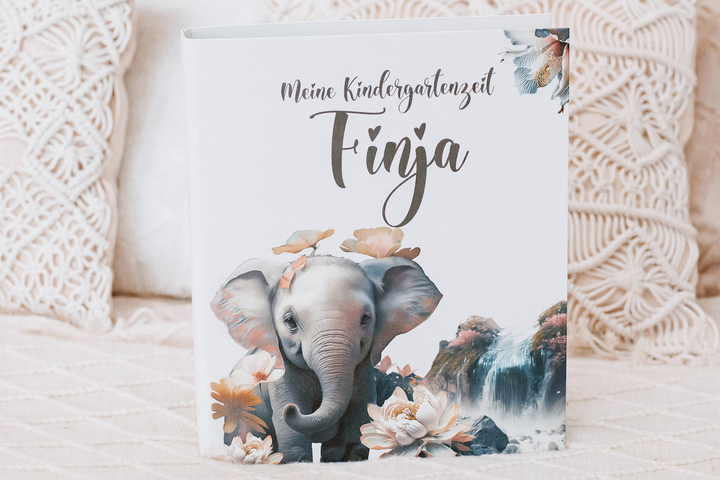 Kindergartenordner Elefant Wasserfall