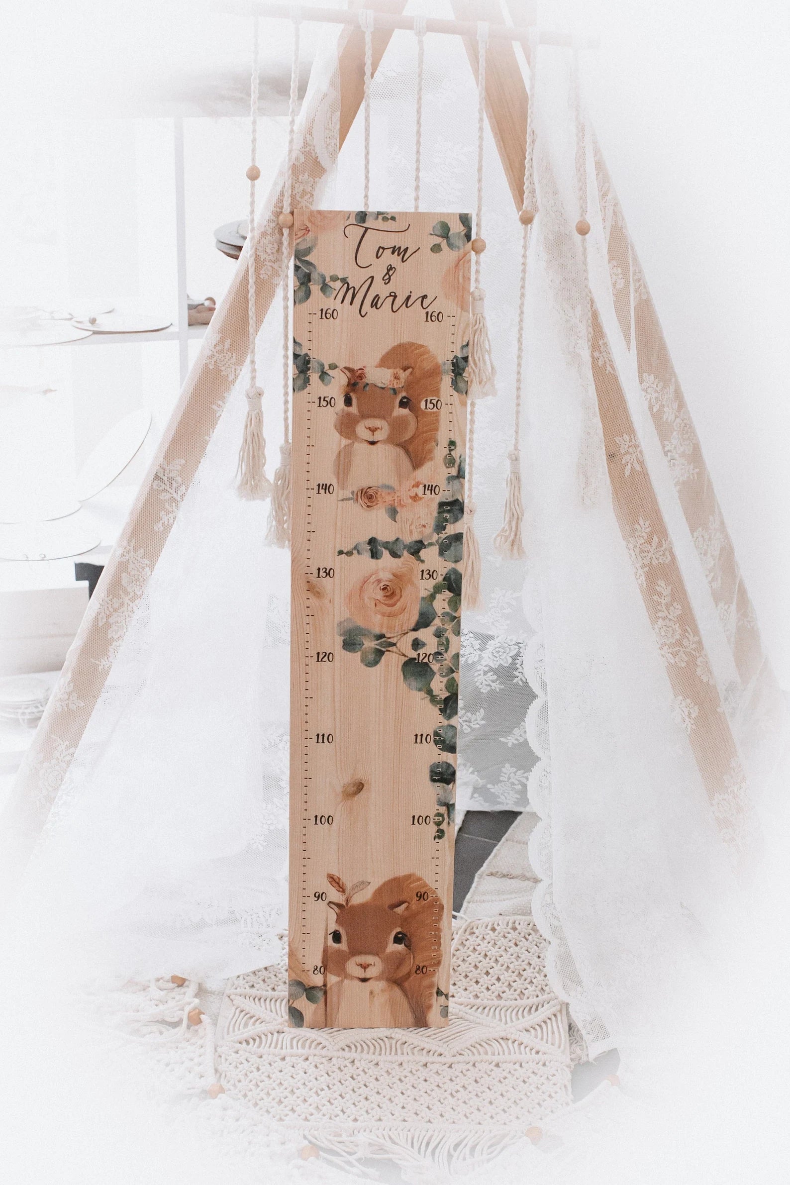 Messlatte Geschwister Eichhörnchen Mädchen Junge