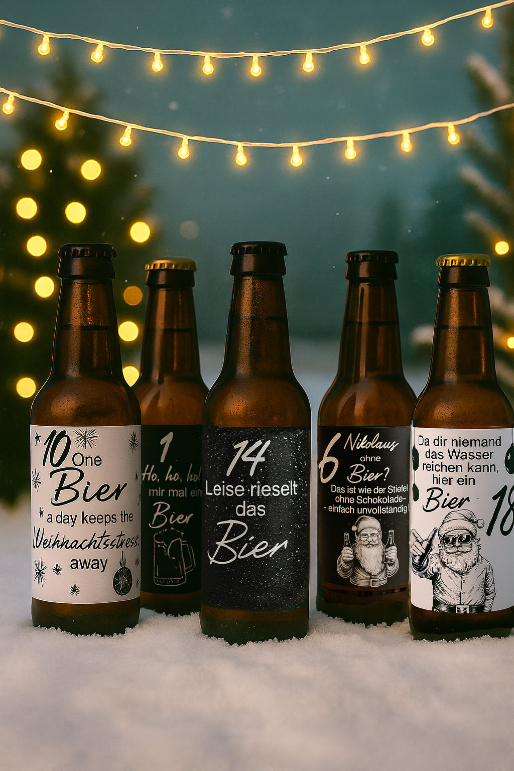 Bier Adventskalender DIY zum Download – 24 verschiedene Bieretiketten mit lustigen Weihnachtssprüchen, Zahlen 1–24 für Kronkorken, zum Ausdrucken und Aufkleben, nachhaltiger digitaler Kalender