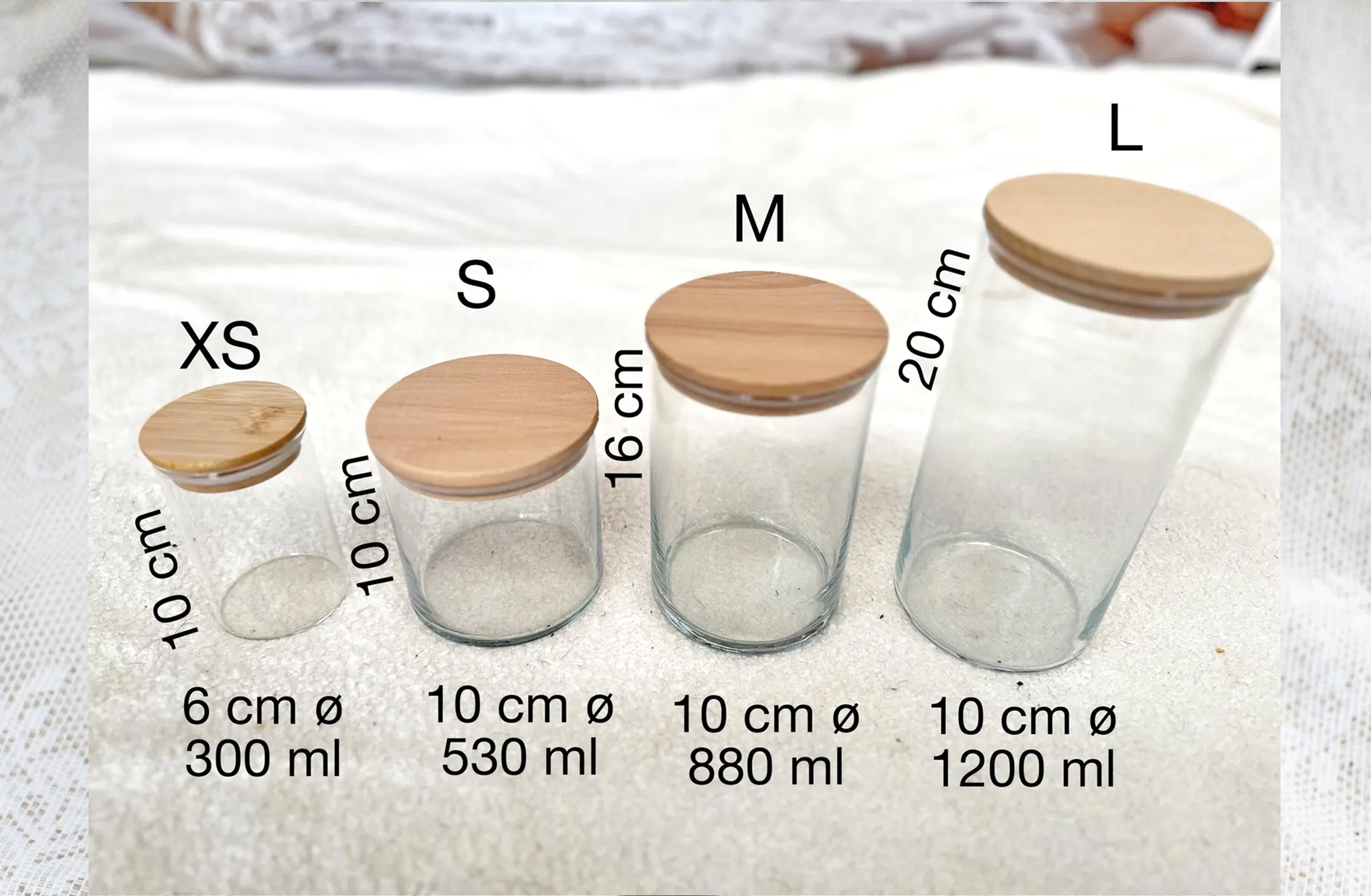 Geschenkidee Trauzeugin fragen – Vorratsglas mit Gravur und Blumenmotiv