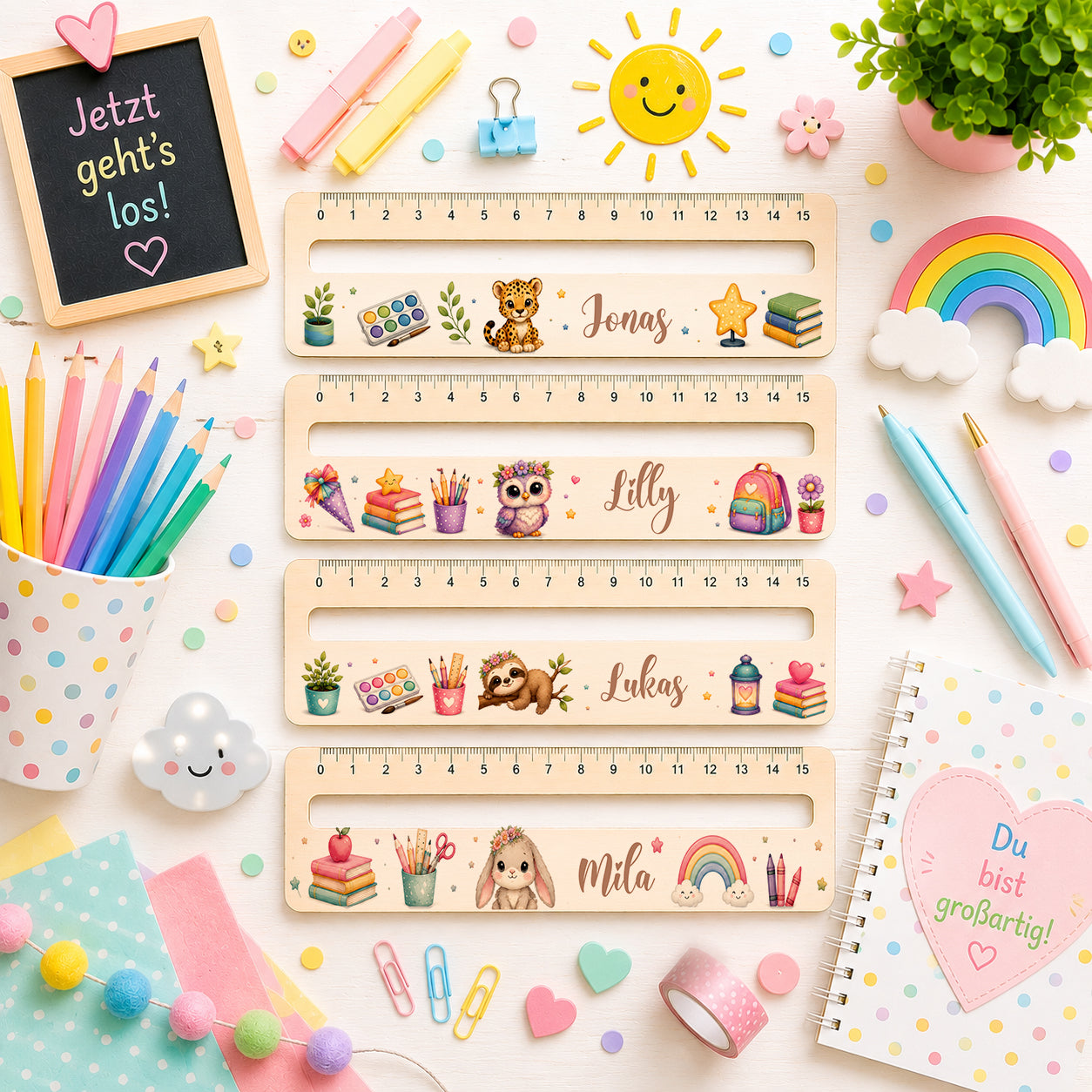 Personalisierte Lesehilfe aus Holz mit Name und integriertem Lineal für Schulanfänger mit Leopard, Eule, Faultier und Hase Motiv als Geschenk zur Einschulung