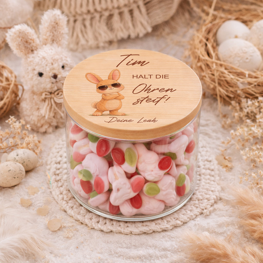 Personalisiertes Ostergeschenk für Kinder – Vorratsglas Ostern mit Holzdeckel, Osterhase „Halt die Ohren steif“ und Süßigkeiten